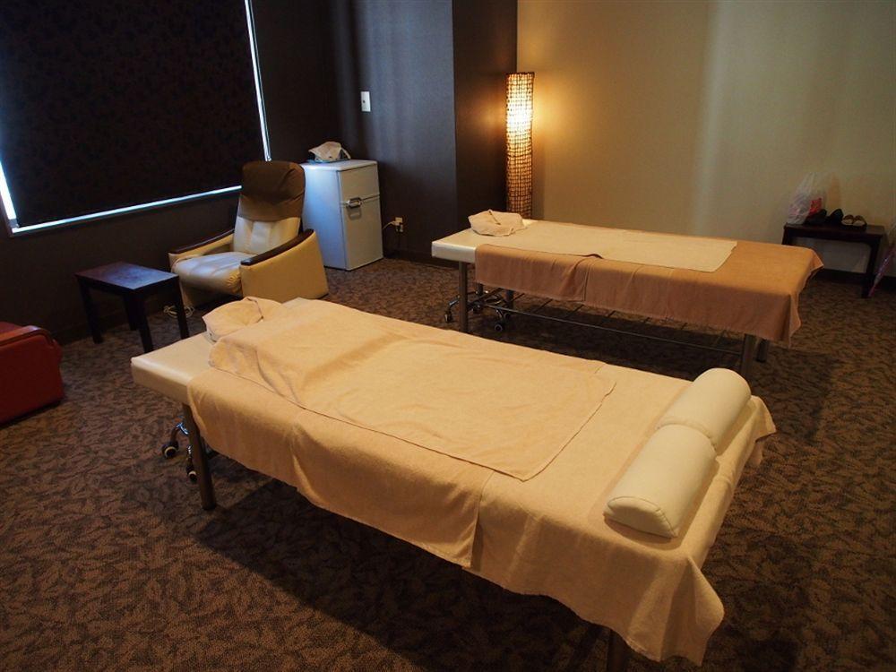 Ueno Station Hostel Oriental 1 Male Only Токио Экстерьер фото
