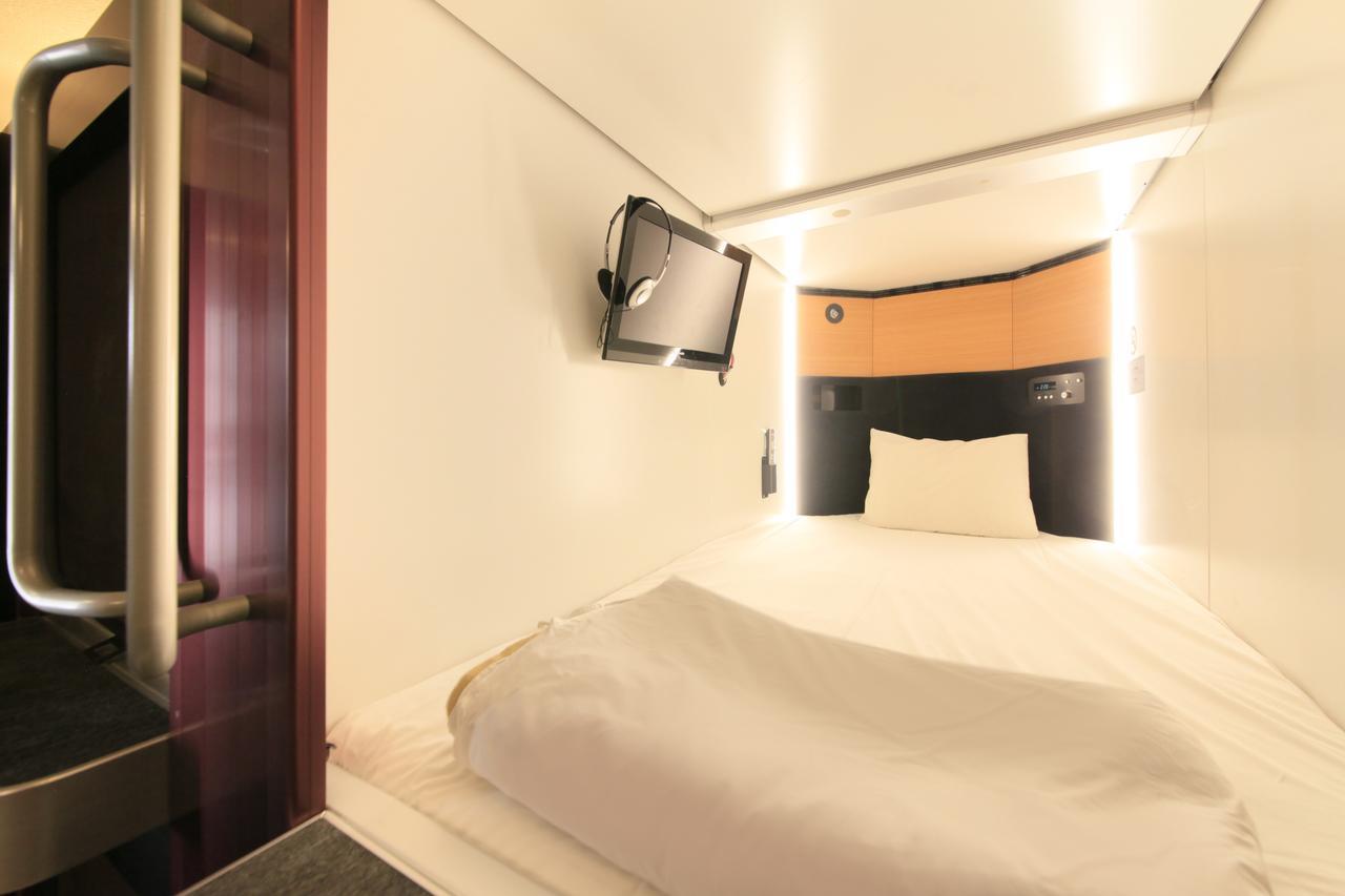 Ueno Station Hostel Oriental 1 Male Only Токио Экстерьер фото